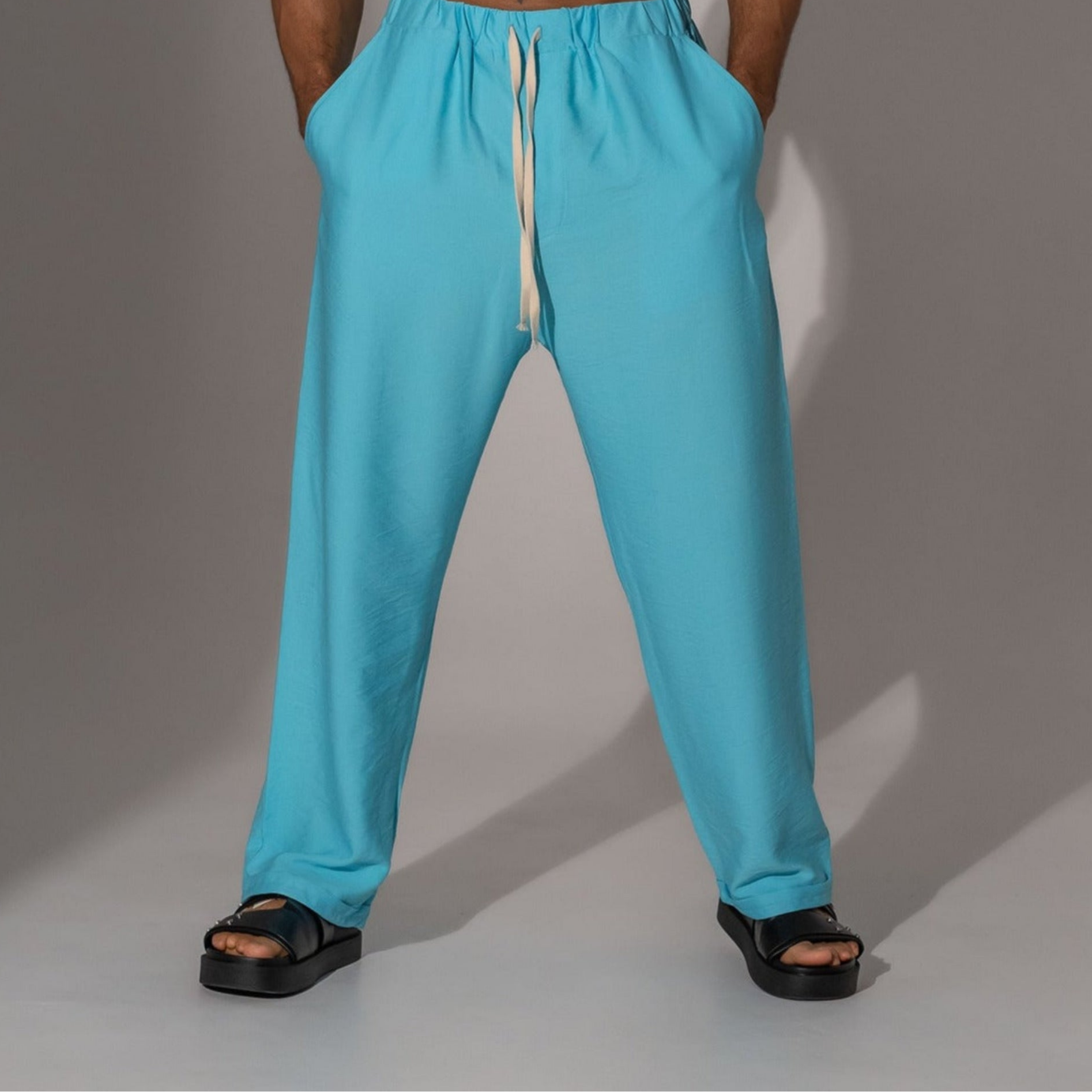 Pantaloni lungi drepti din in bleu
