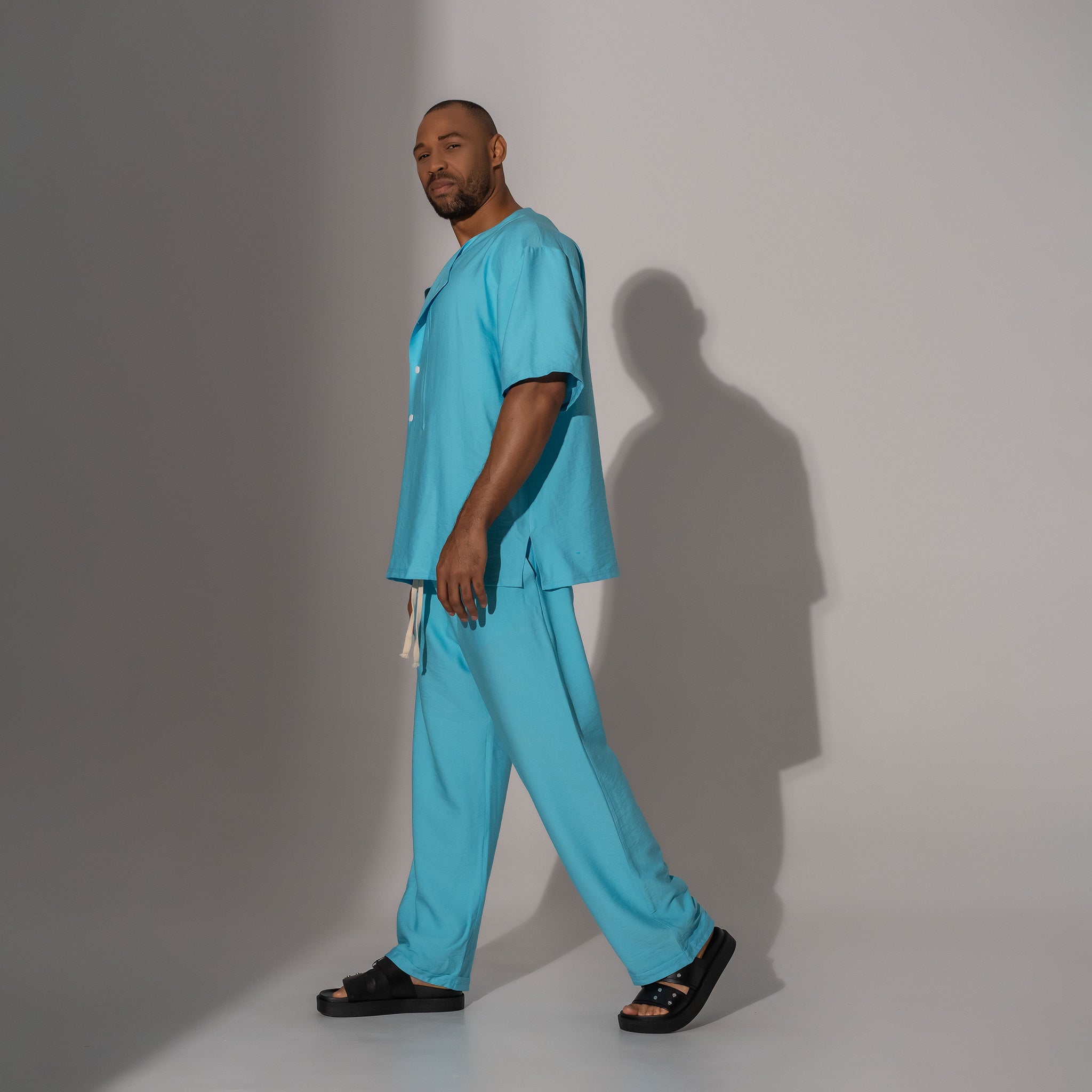 Asimetrix: Pantaloni lungi drepti din in bleu