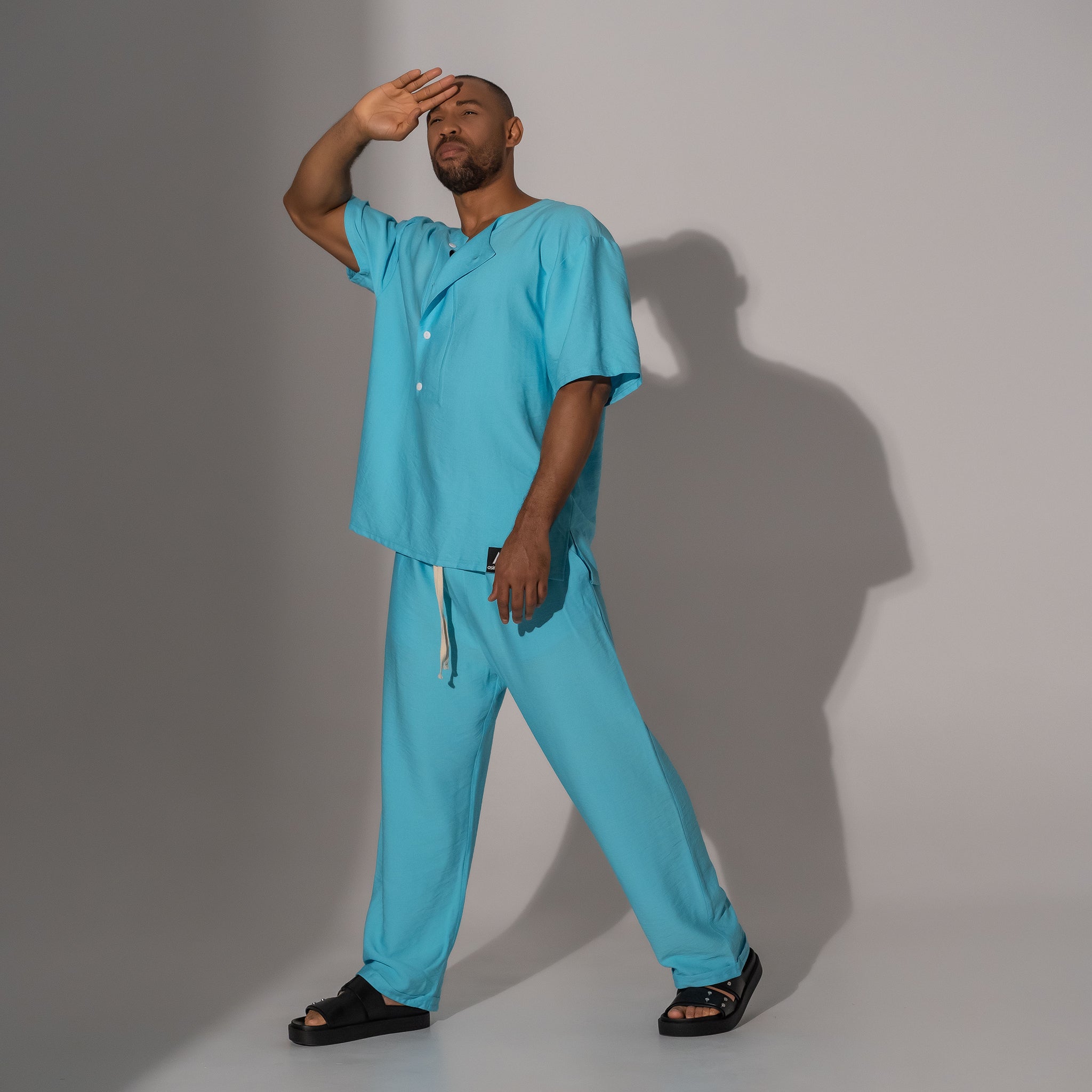Asimetrix: Bluza long line cu nasturi si maneca scurta din in bleu