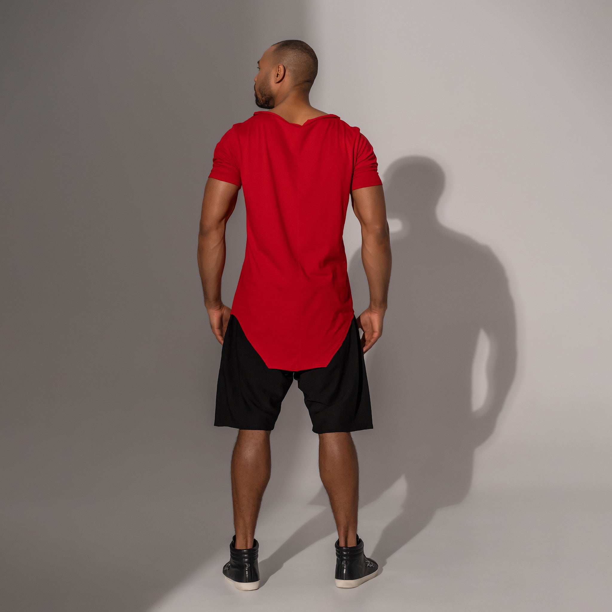 Asimetrix: Pantaloni scurti oversized cu tur lasat din in negru