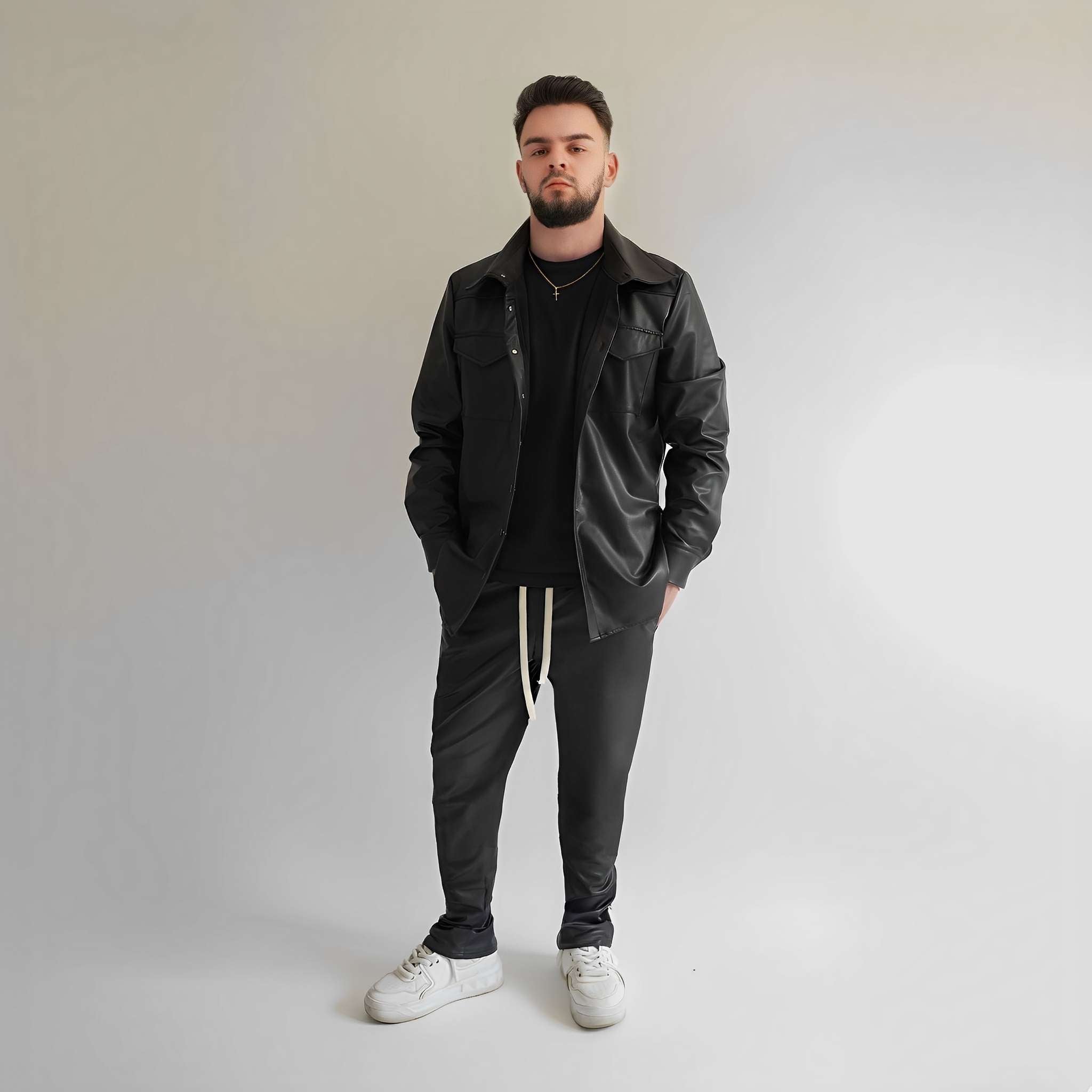 Pantaloni din piele ecologică cu tur lăsat