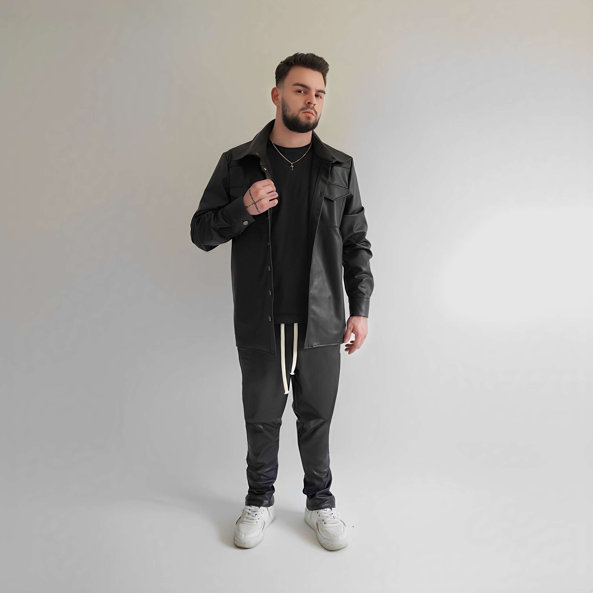 Pantaloni din piele ecologică cu tur lăsat