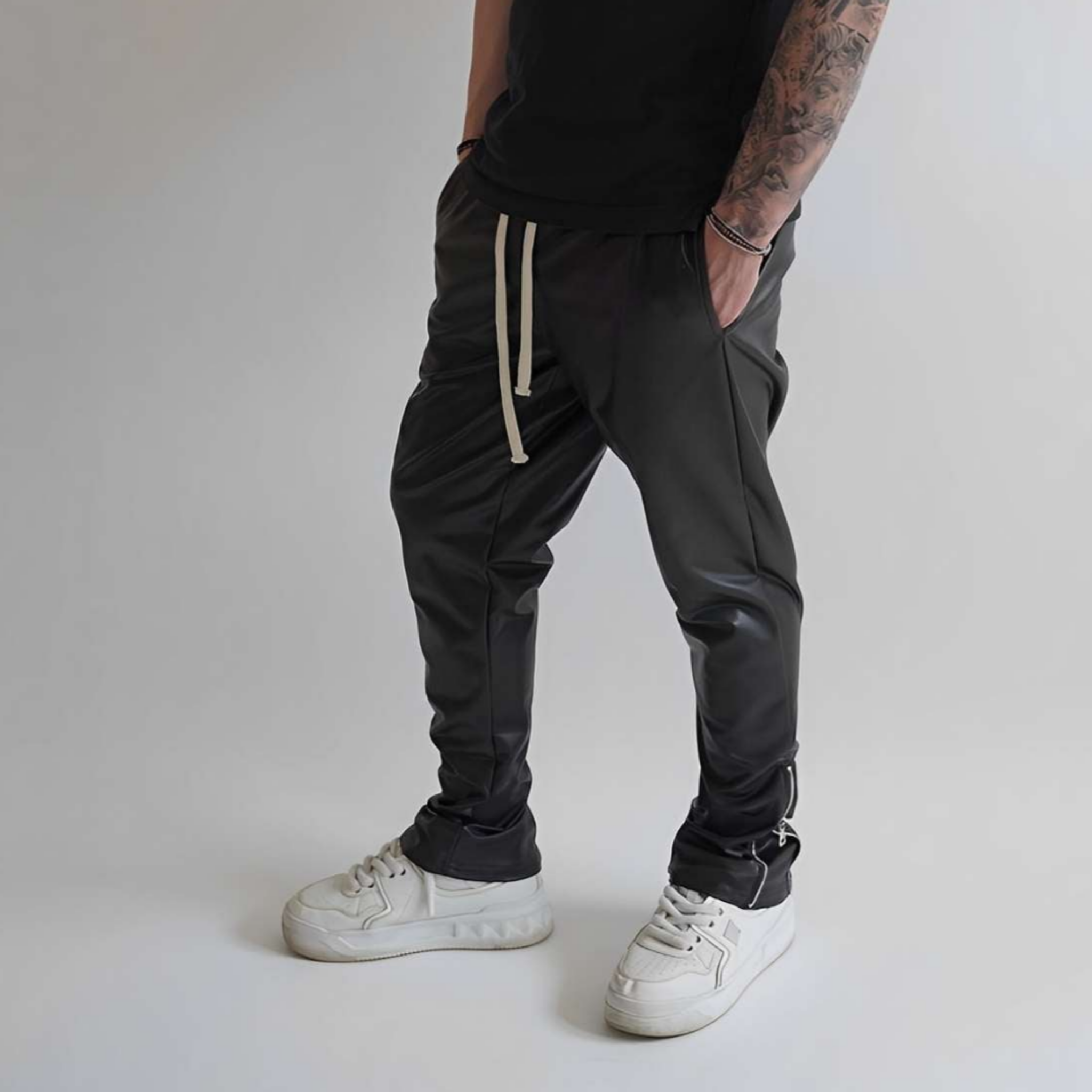 Pantaloni din piele ecologică cu tur lăsat