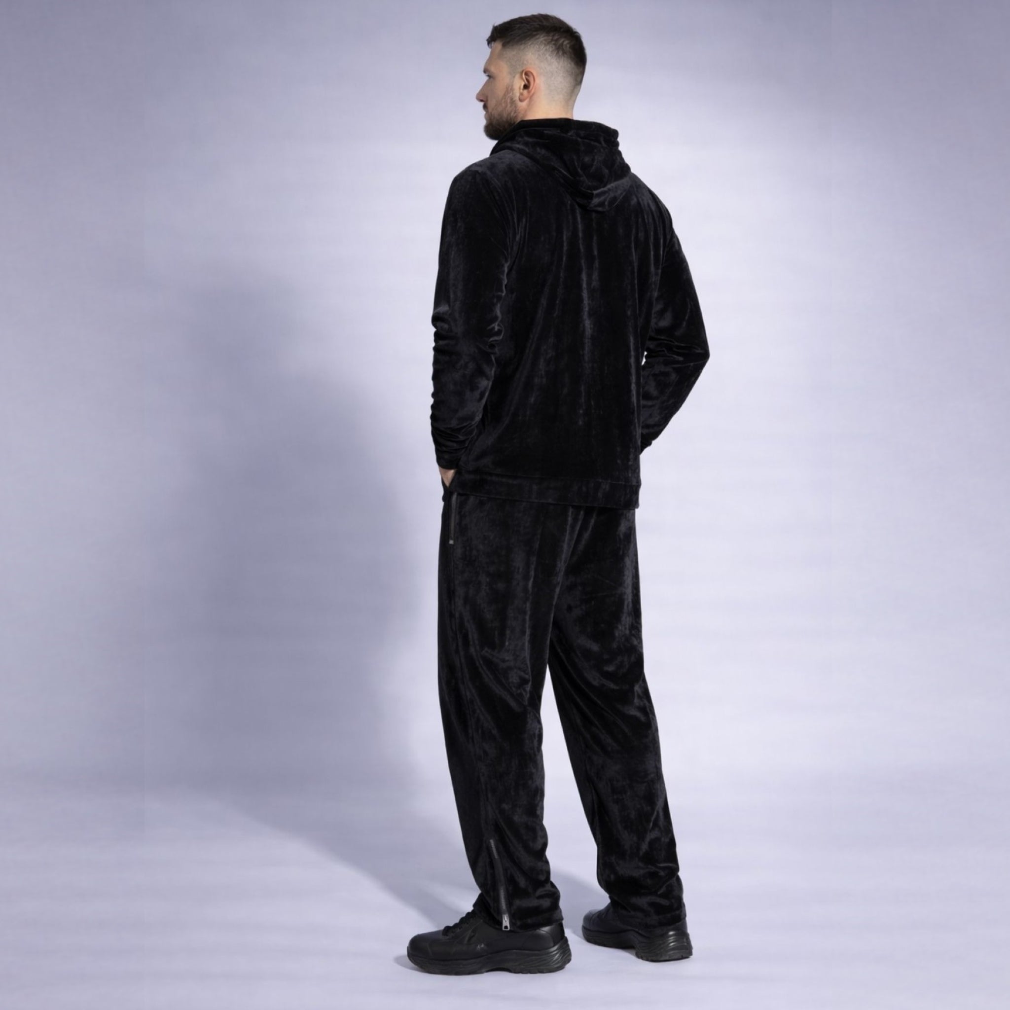 Set complet Asimetrix din catifea neagra - pantaloni drepti PN31 si hanorac long-line