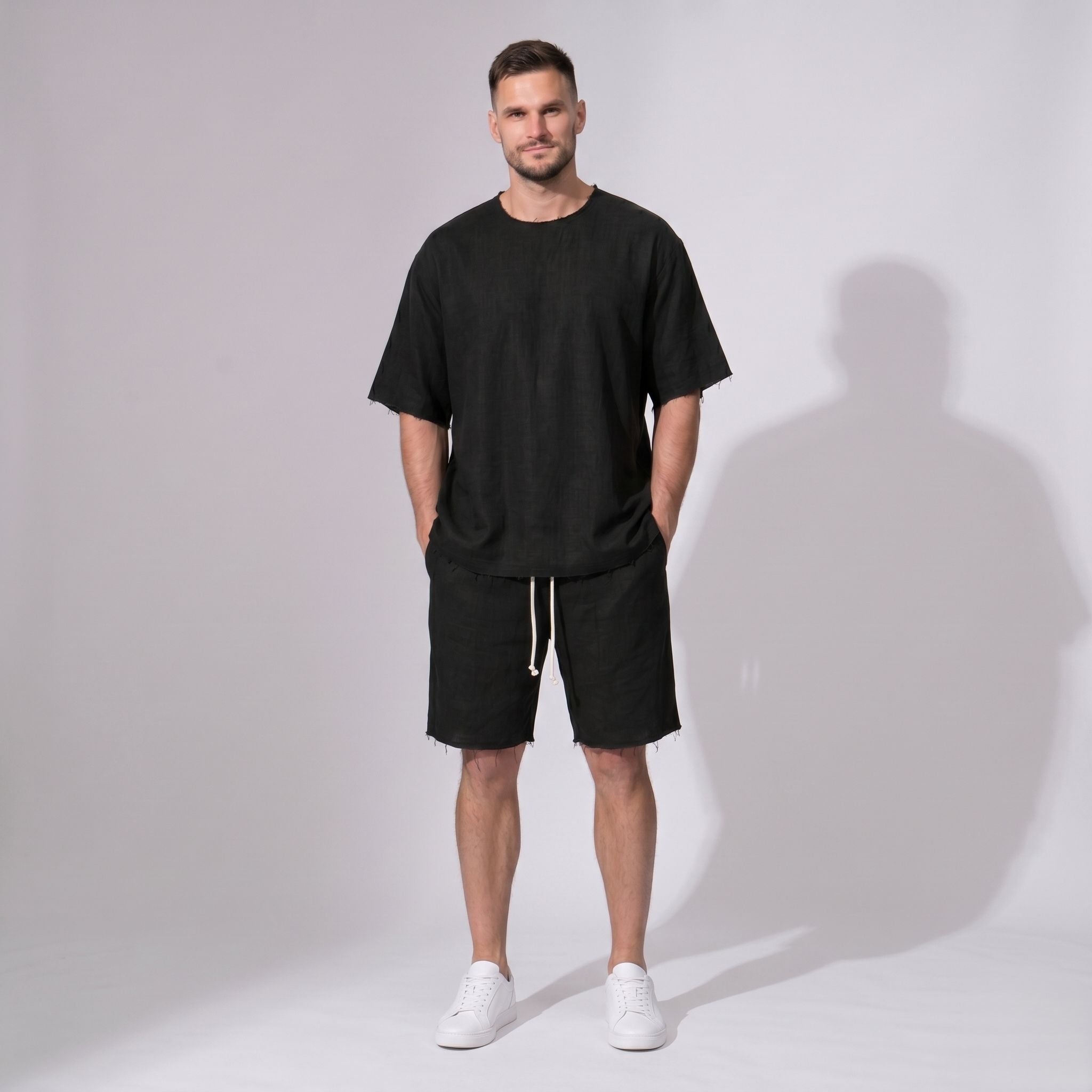 Bluză oversized bărbați din in negru, cu tiv raw – design fashion de vară