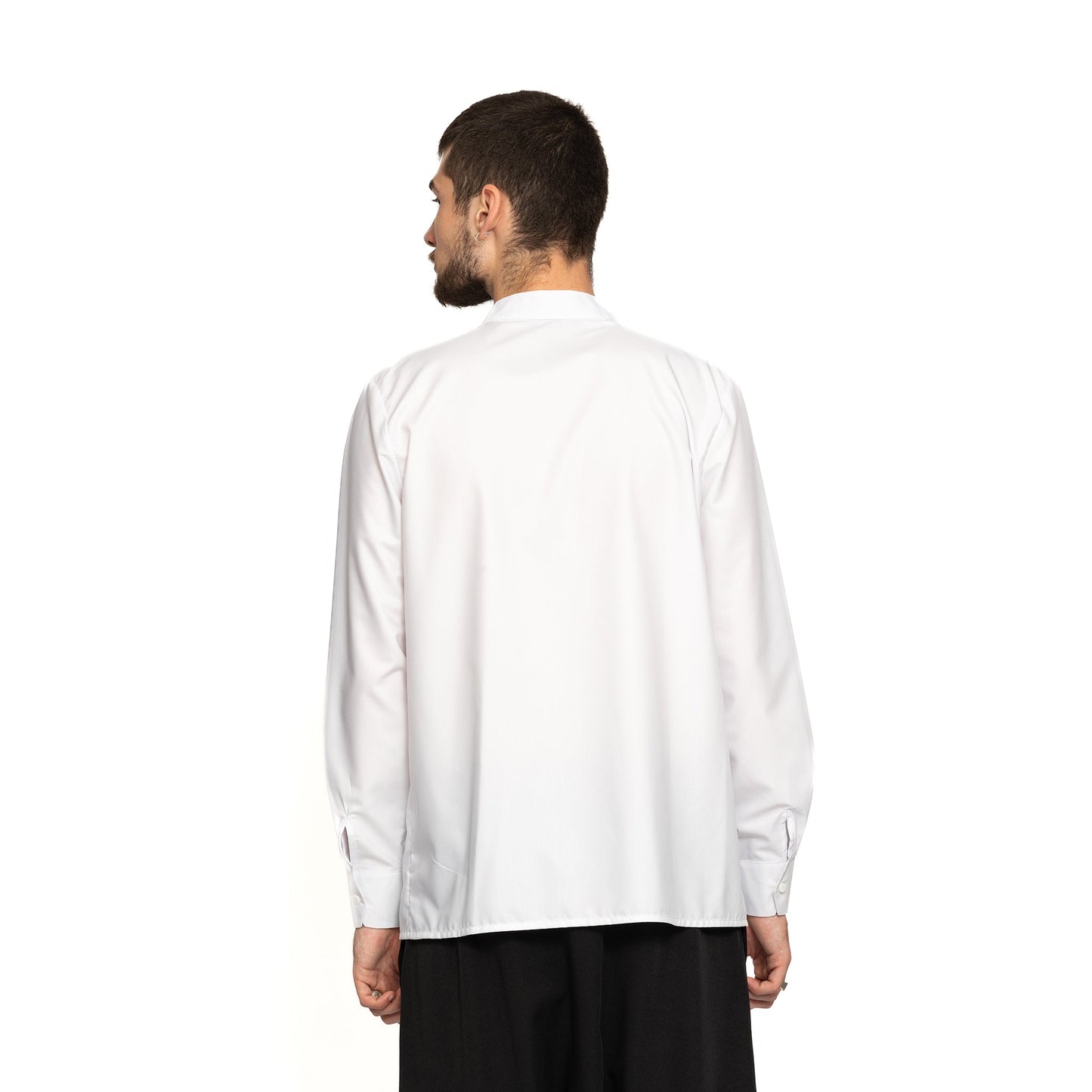 vagabond reflectss asimetrix camasa barbati barbateasca alba cu guler tunica si fenta pe o parte