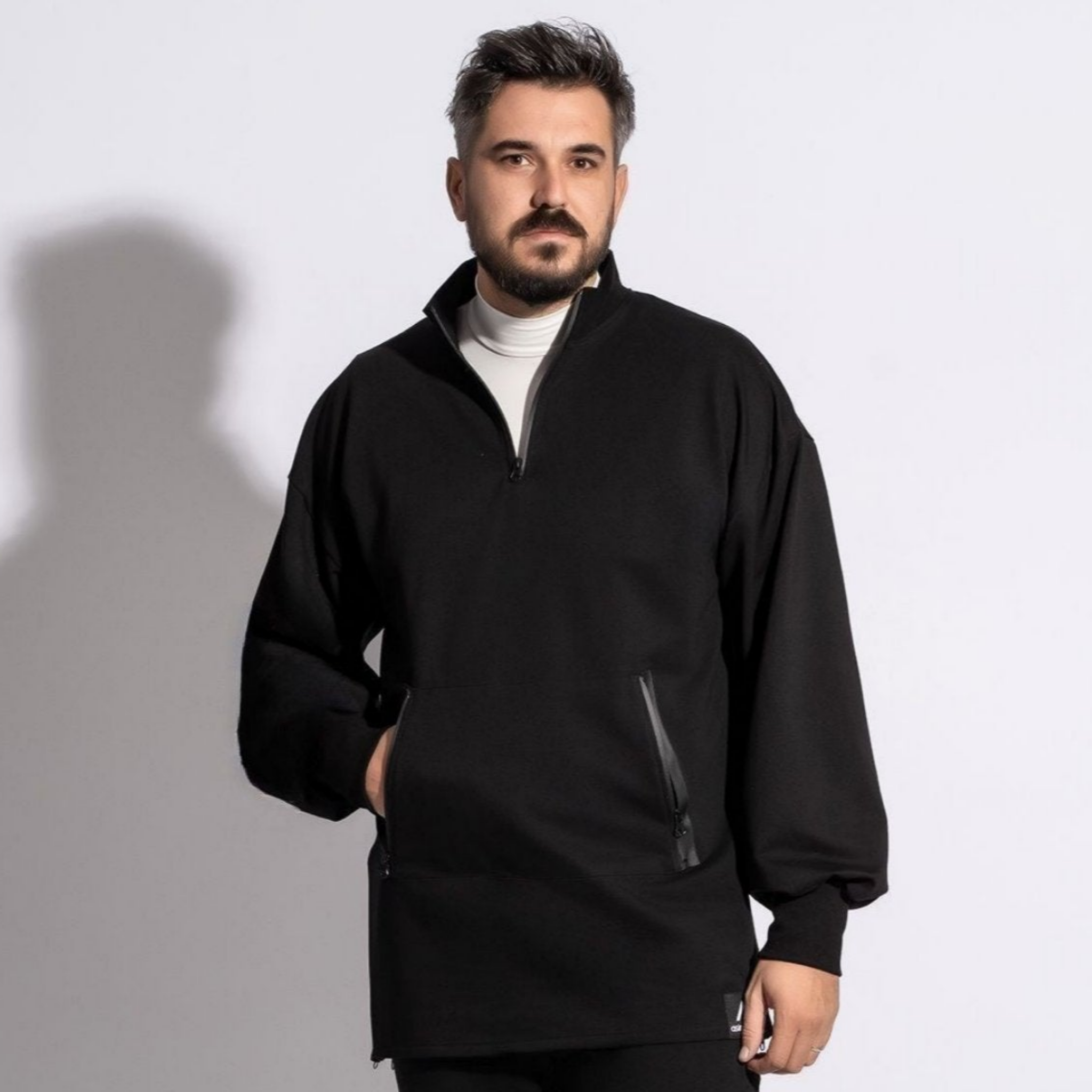 bluza barbateasca long line cu umar cazut si maneca bufanta