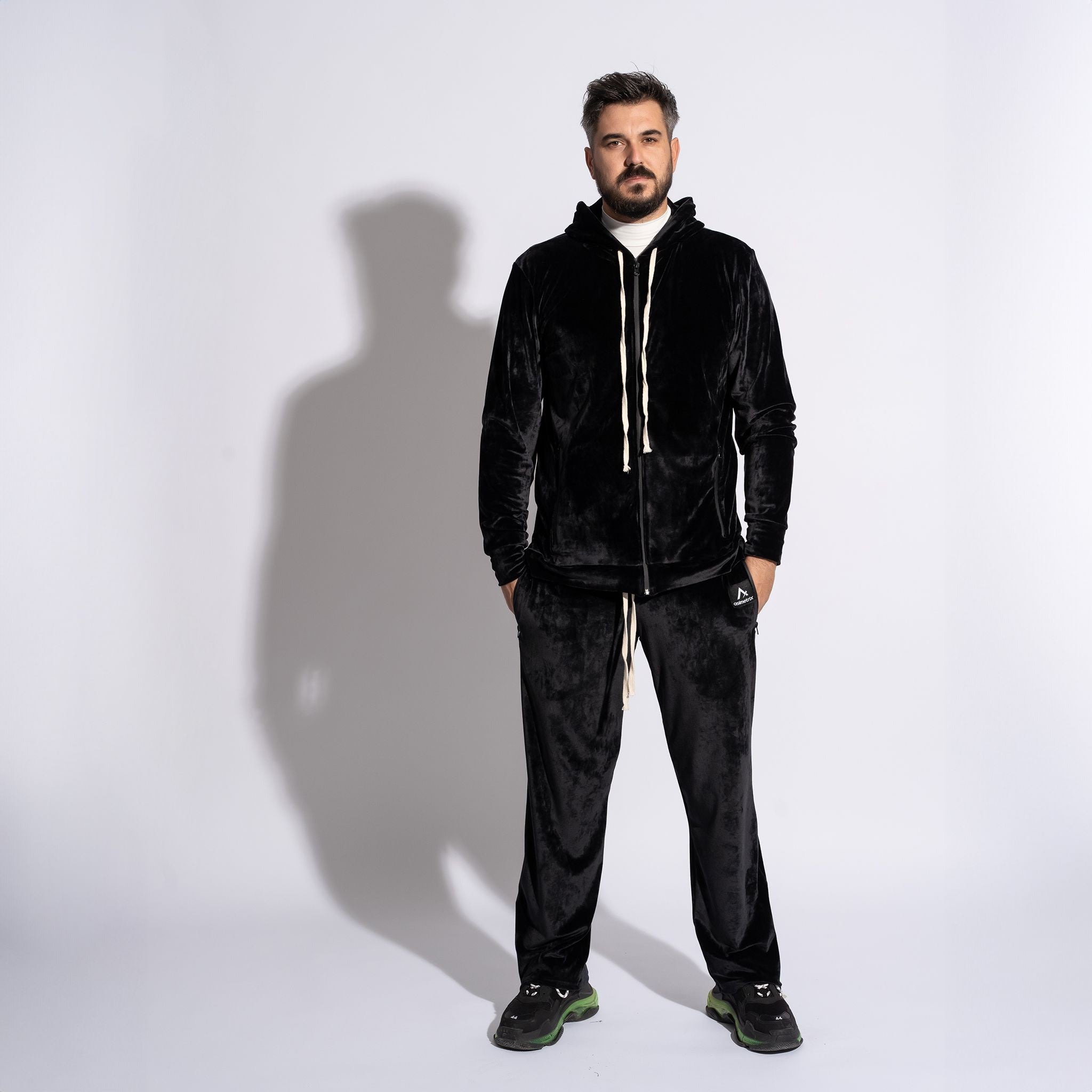 Hanorac bărbătesc long line negru din catifea premium, stil casual modern