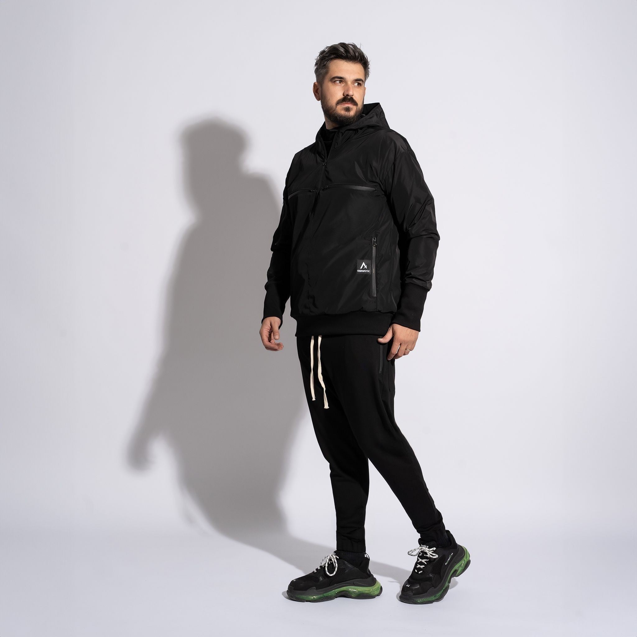 Hanorac bărbătesc negru impermeabil, ideal pentru vreme ploioasă și activități în aer liber