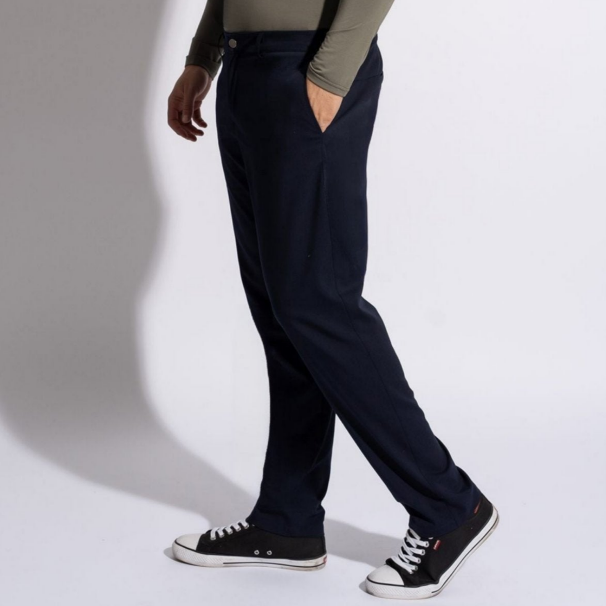 pantaloni barbatesti bleumarin conici