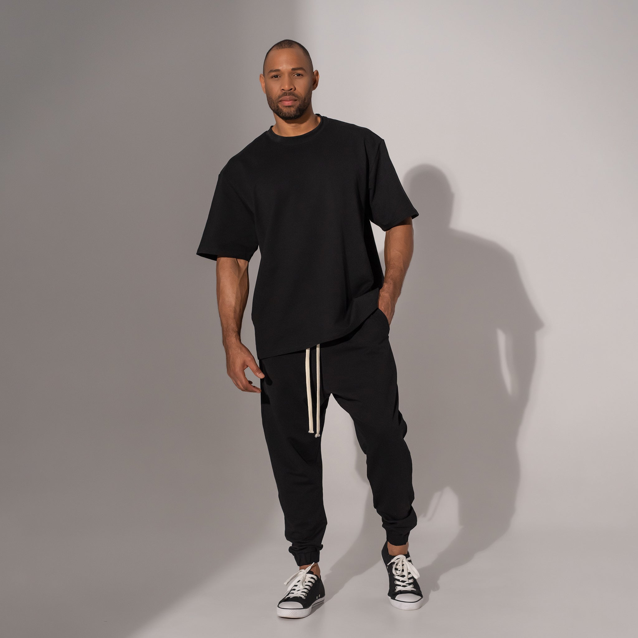 pantaloni de trening barbatesti conici cu tur lasat