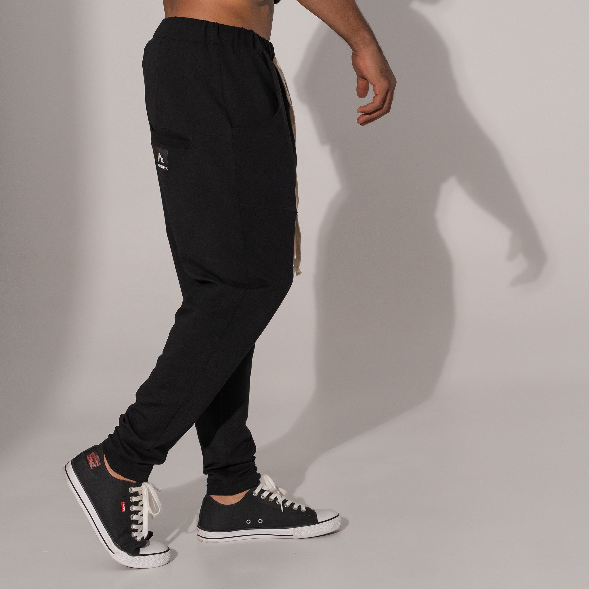 pantaloni de trening barbatesti conici cu tur lasat