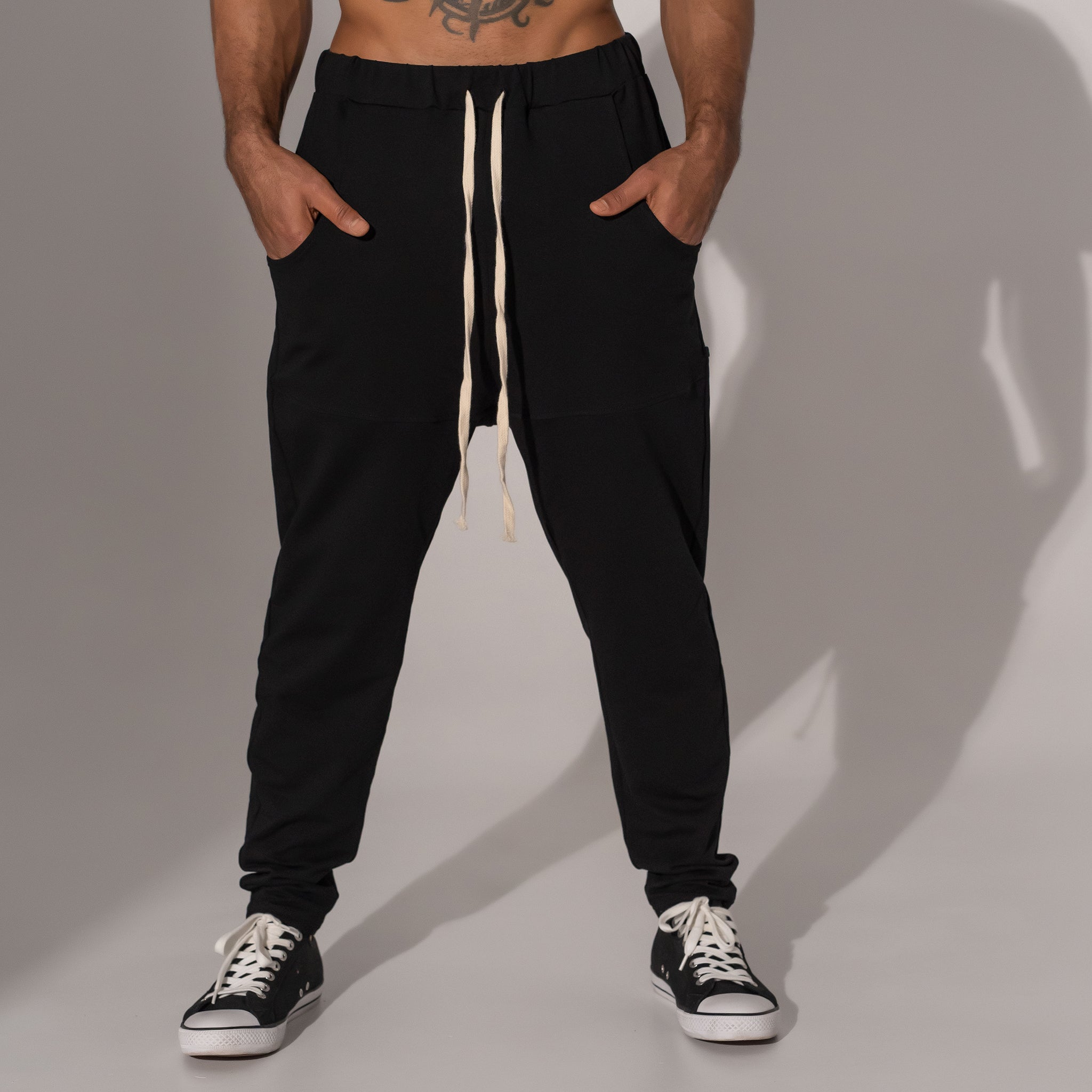 pantaloni de trening barbatesti conici cu tur lasat