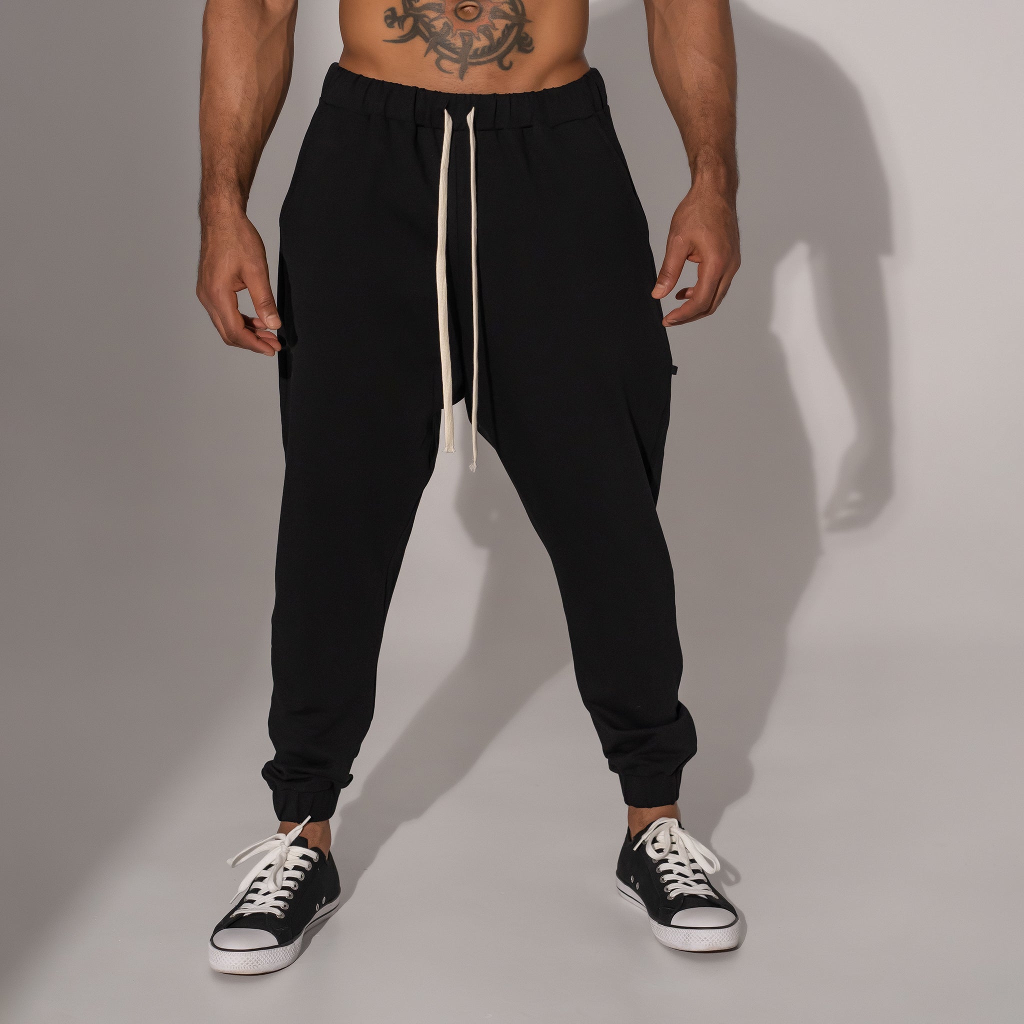 pantaloni de trening barbatesti conici cu tur lasat