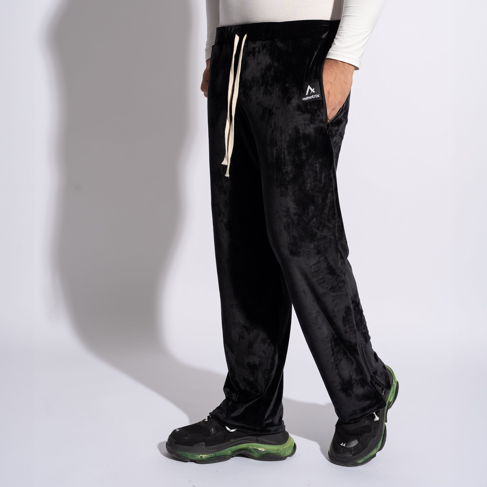 Pantaloni bărbătești drepți din catifea neagră cu fermoare laterale, stil modern premium