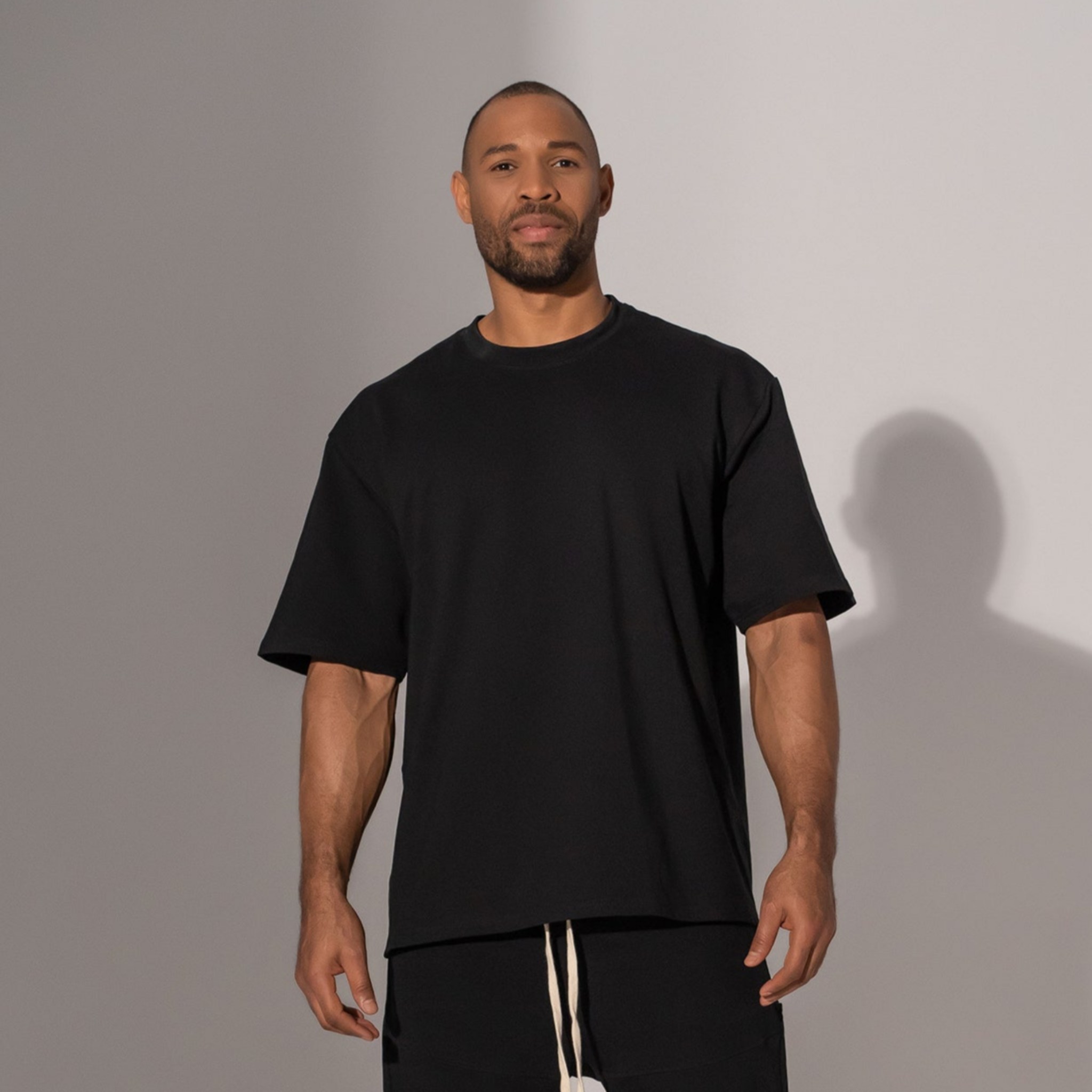 tricou oversized barbatesc din bumbac negru cu umar cazut