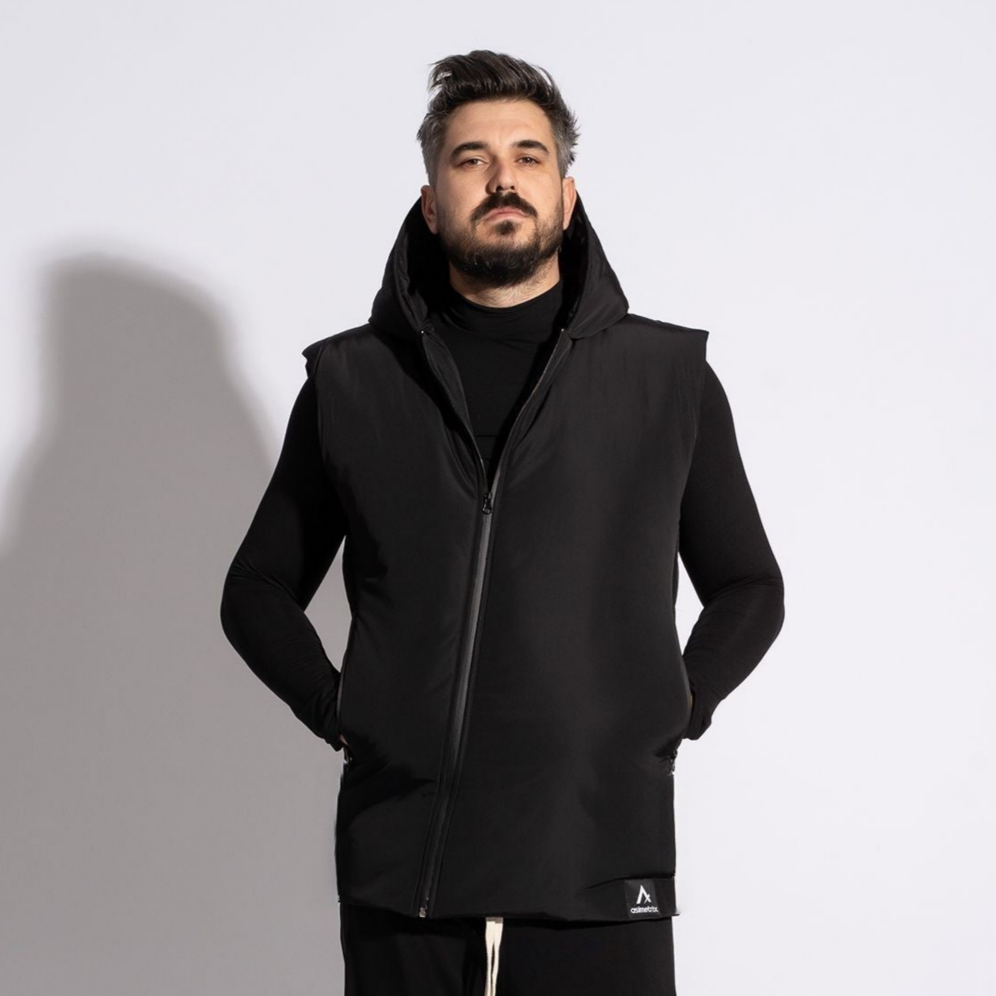 vesta barbateasca neagra cu fermoar pe diagonala