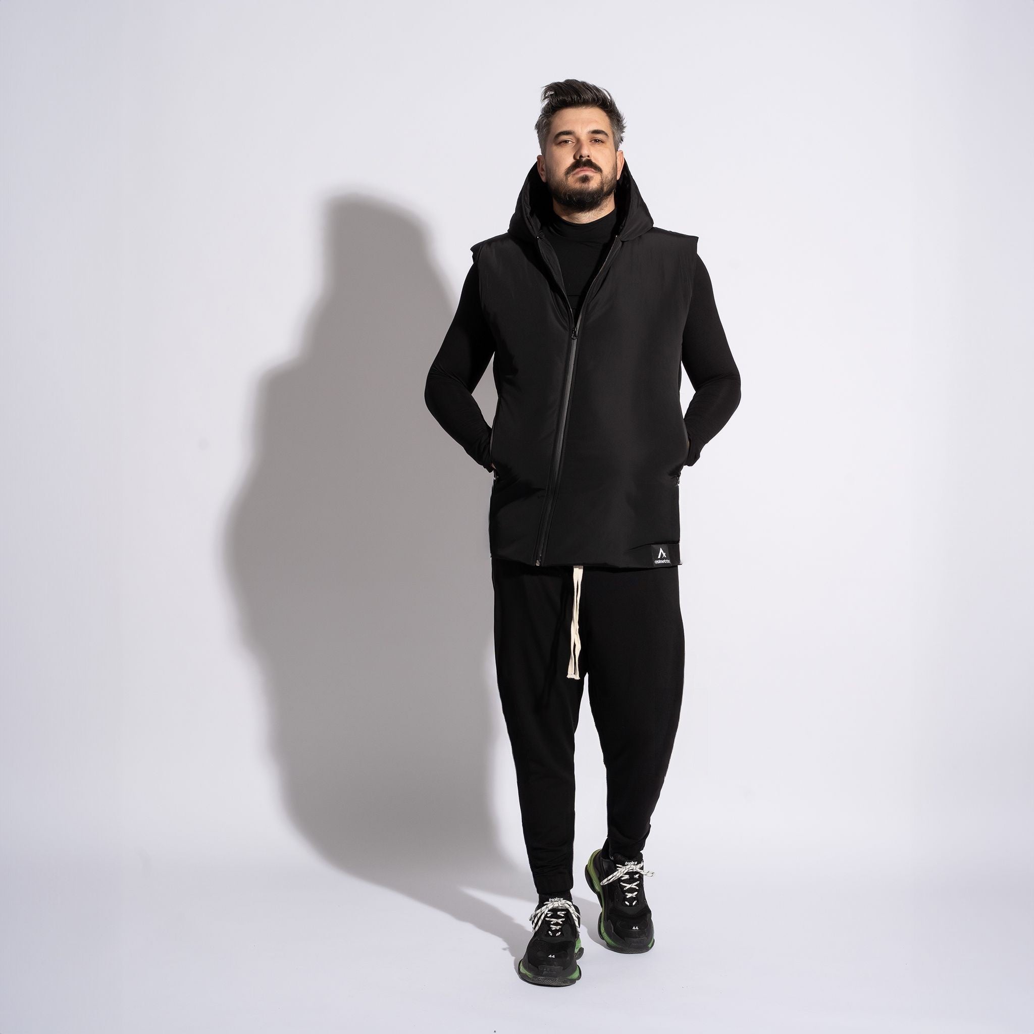 vesta barbateasca neagra cu fermoar pe diagonala