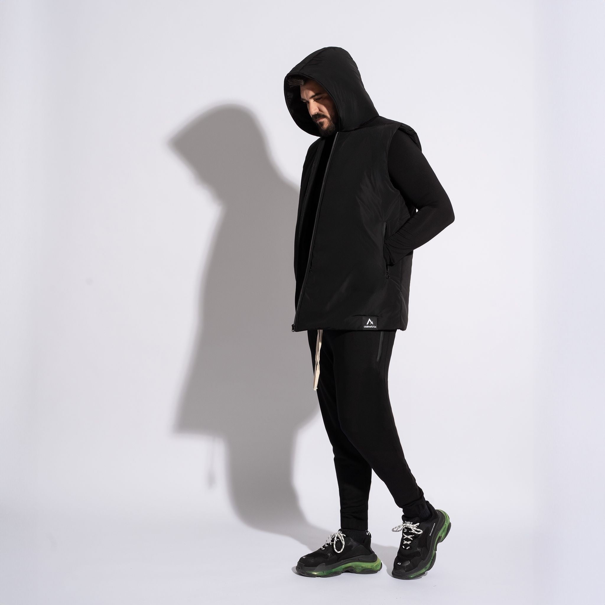 vesta barbateasca neagra cu fermoar pe diagonala