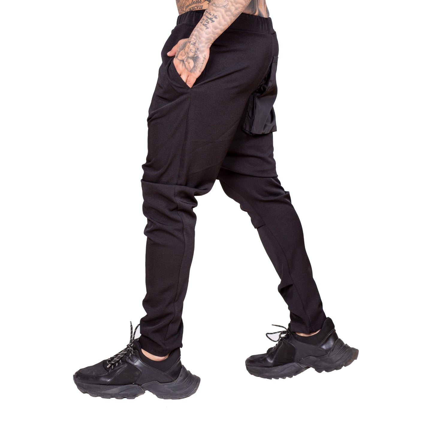 Pantaloni negri, conici, cu tur PN14