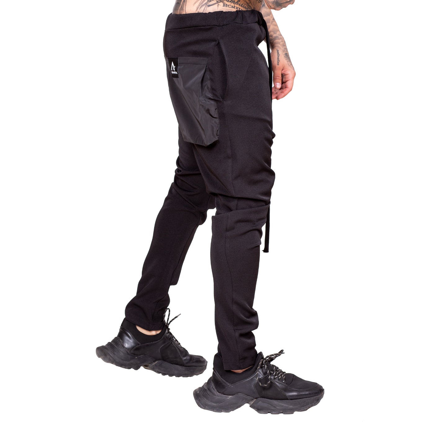 Pantaloni negri, conici, cu tur PN14