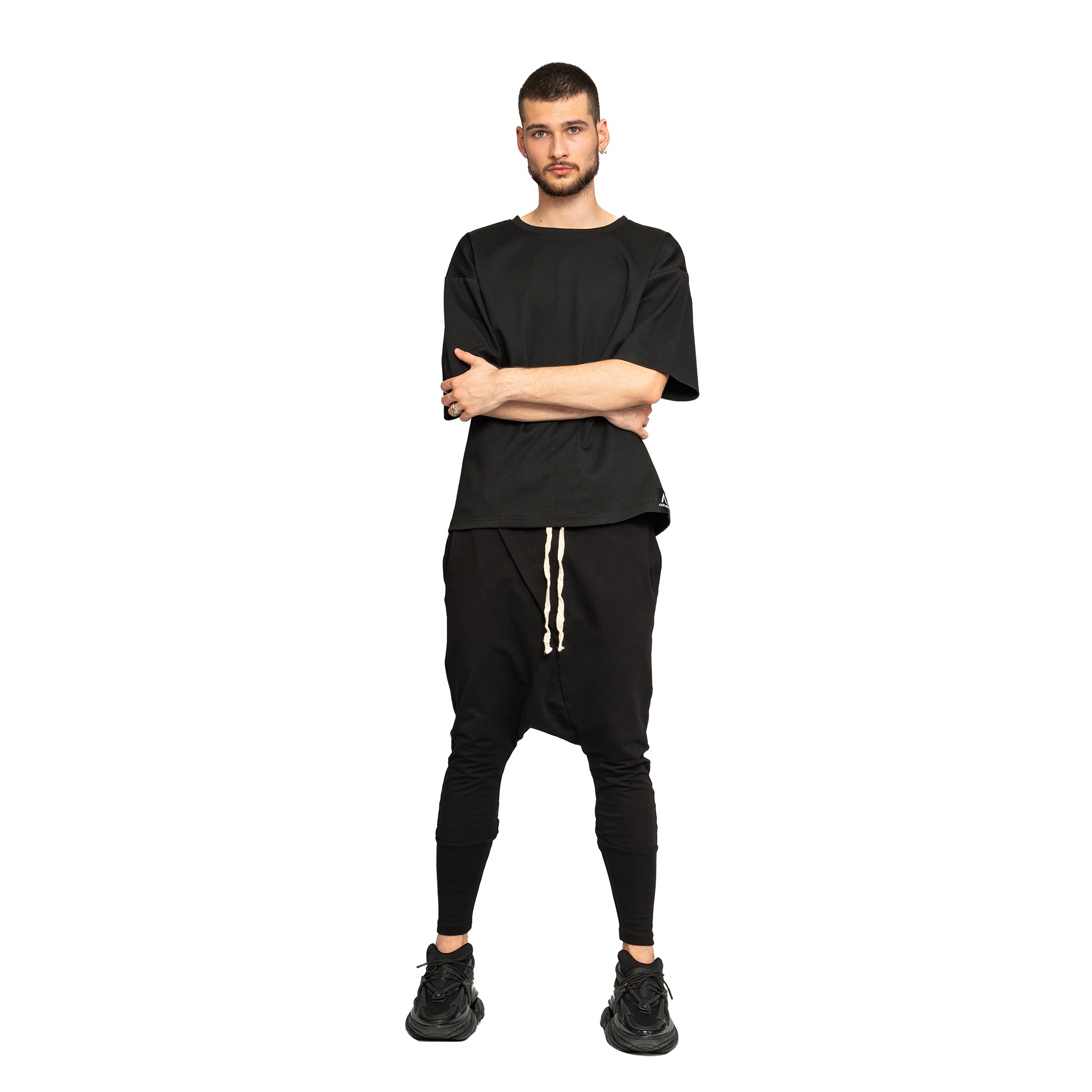 vagabond reflectss asimetrix Bluza neagra supradimensionata cu maneca larga pana la cot