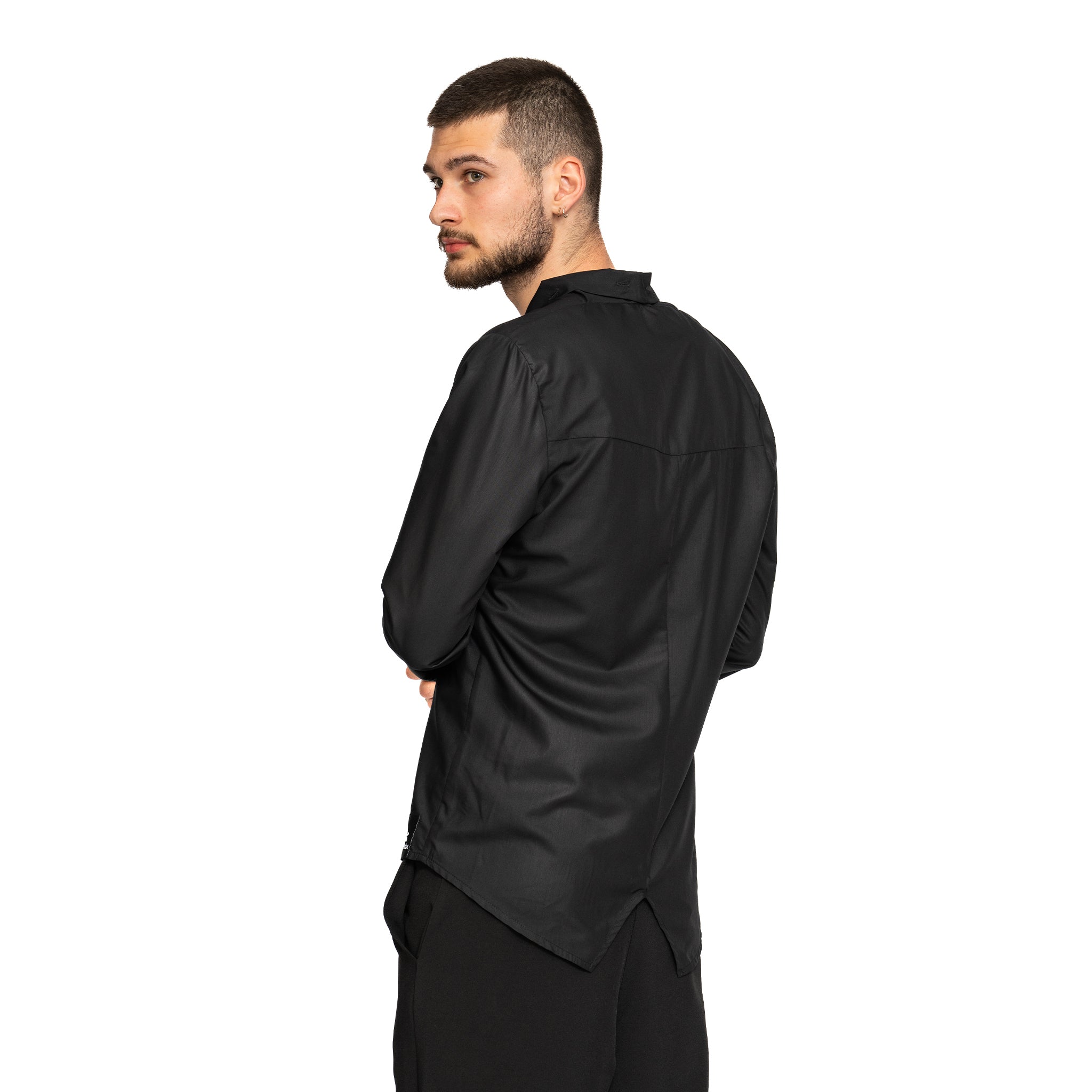 vagabond reflectss camasa neagra cu revere si manseta deschisa