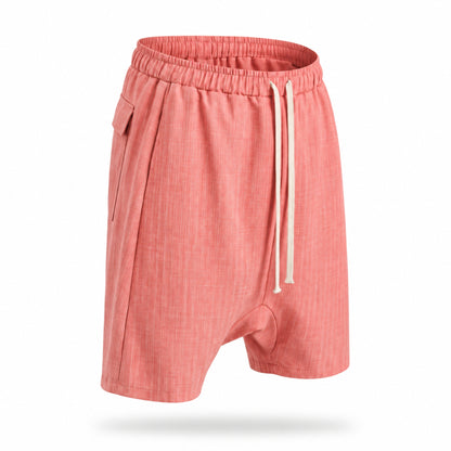 PRECOMANDA CU TERMEN DE LIVRARE 10 ZILE! Compleu bărbați roz cu dungi fine – bluza cu decolteu și pantaloni scurți lejeri de vară