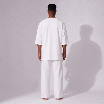 Compleu alb din bumbac cu tricou oversized cu mânecă trei sferturi și pantaloni drepți