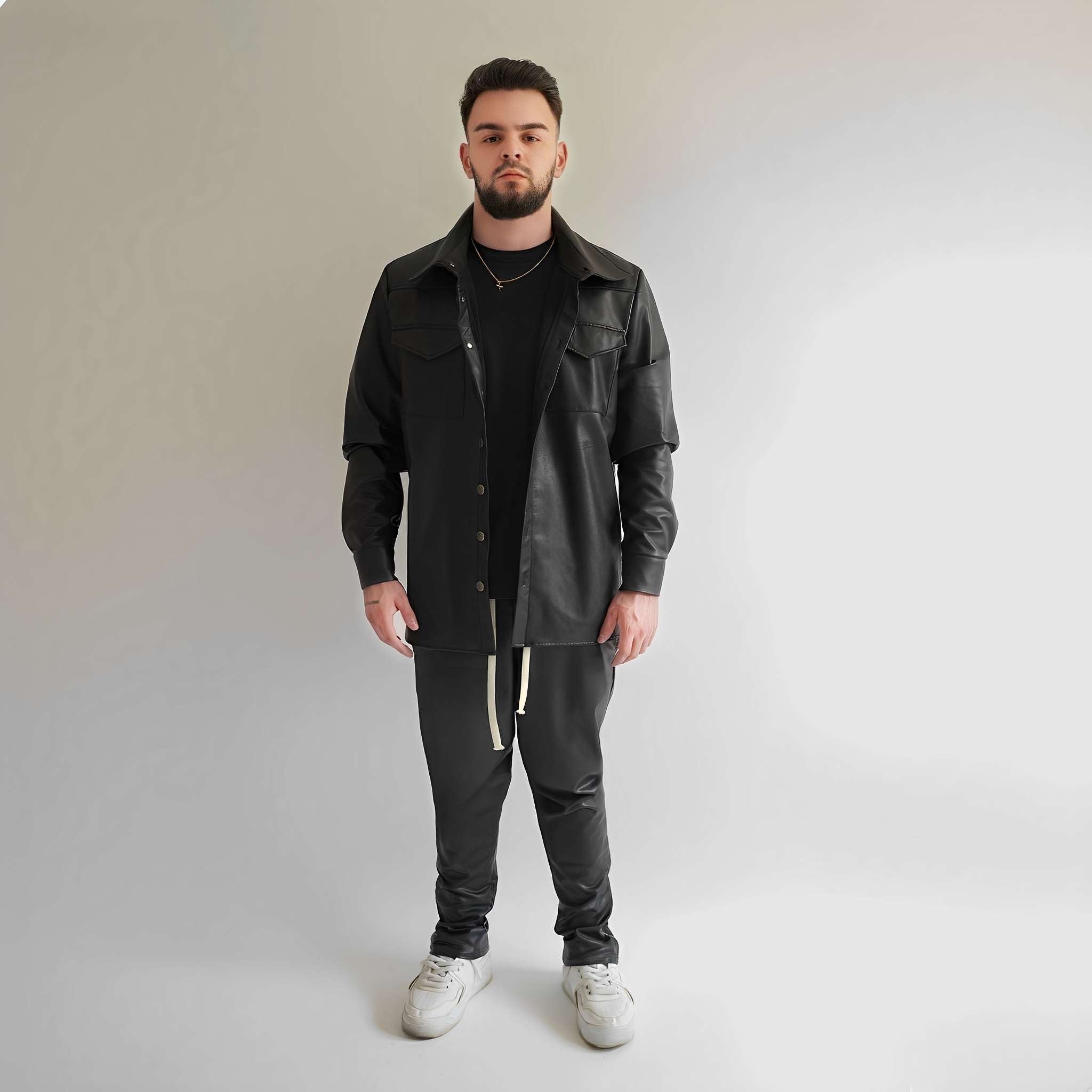 Jachetă Oversized cu buzunare din piele ecologică